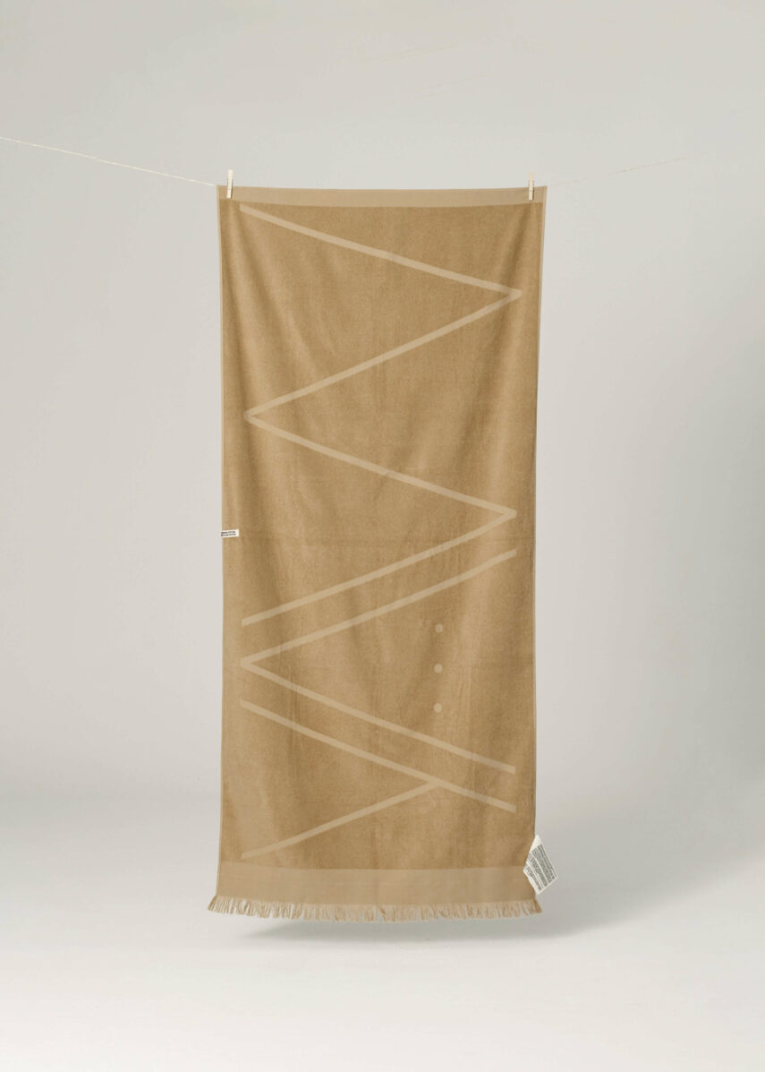 BEACH TOWEL | CAMEL