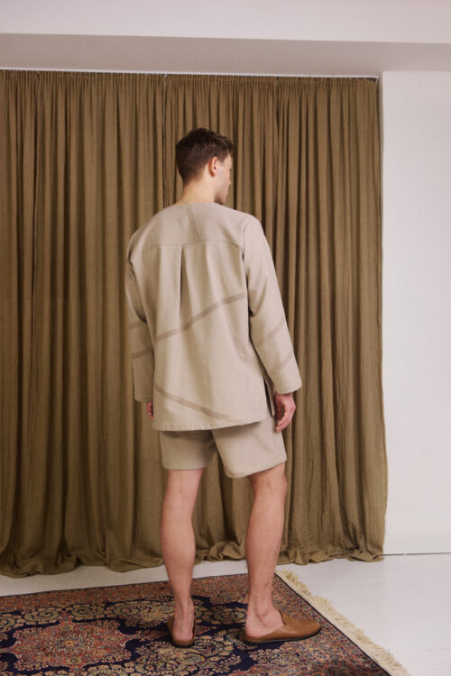 Grey kaftan from behind from WAY