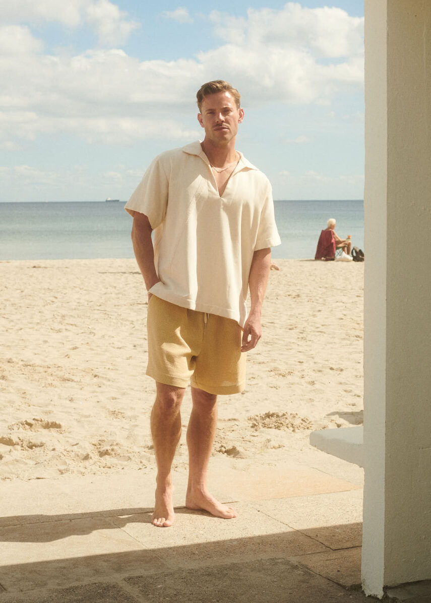 WAY Elba Pants in Shell cream white on male model front
