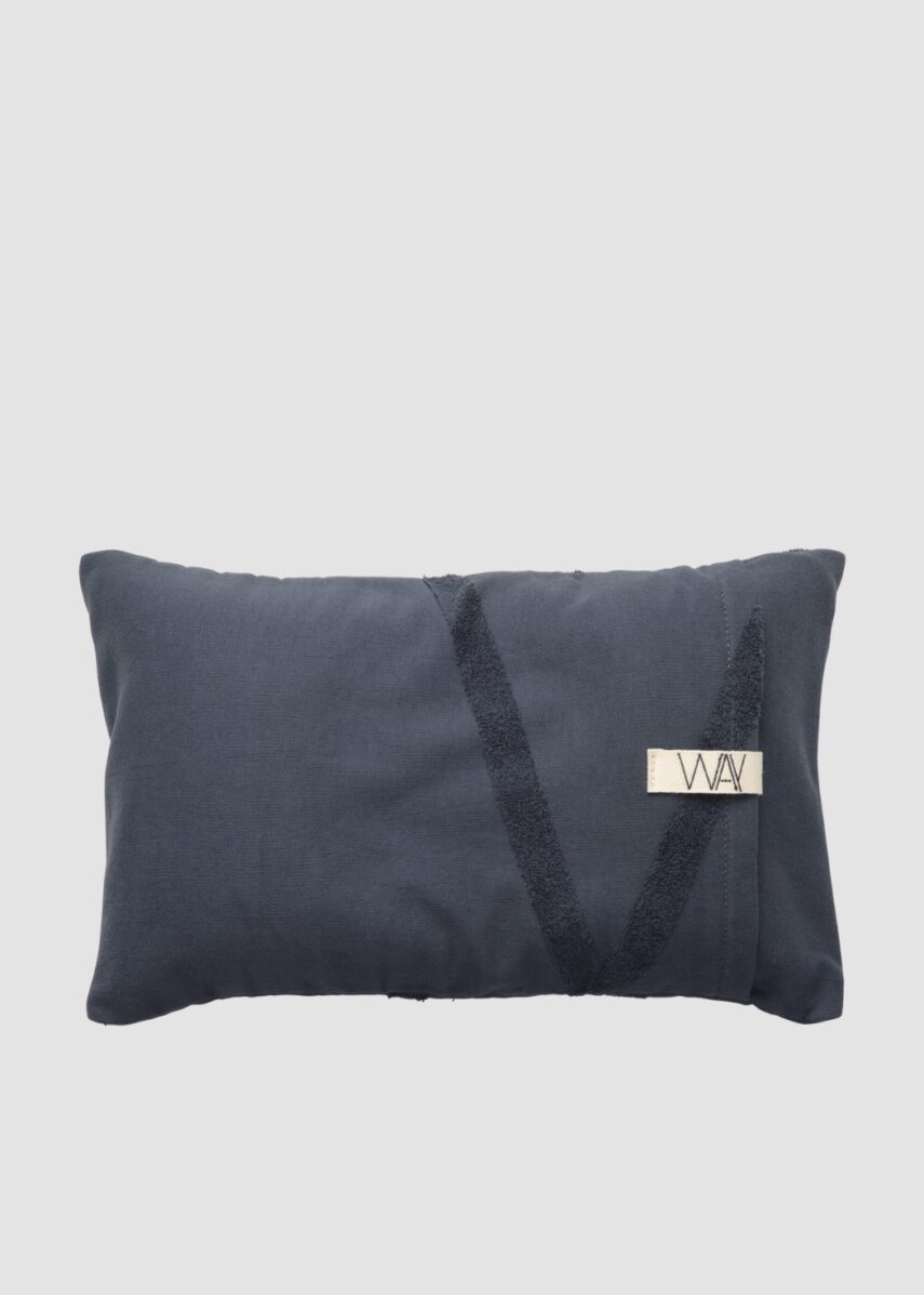 WAY Beach pillow in CHARCOAL dark grey