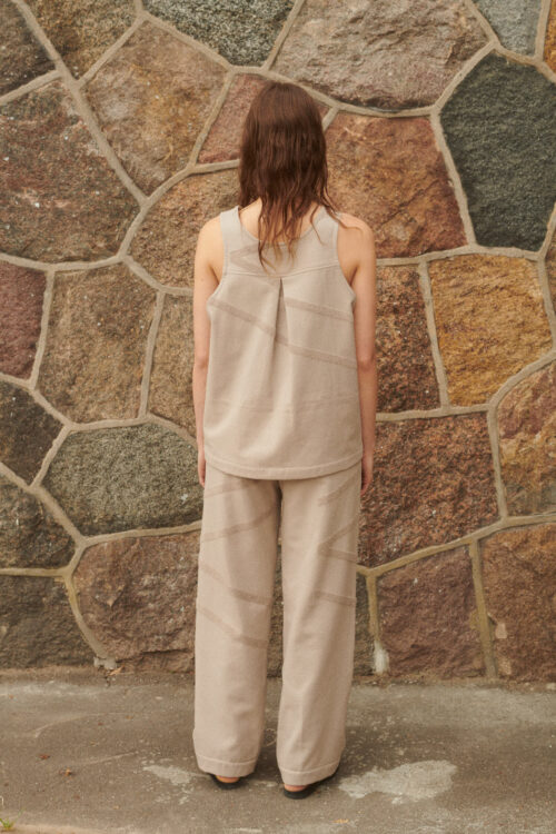 WAY Elba Pants in STONE grey on female model back